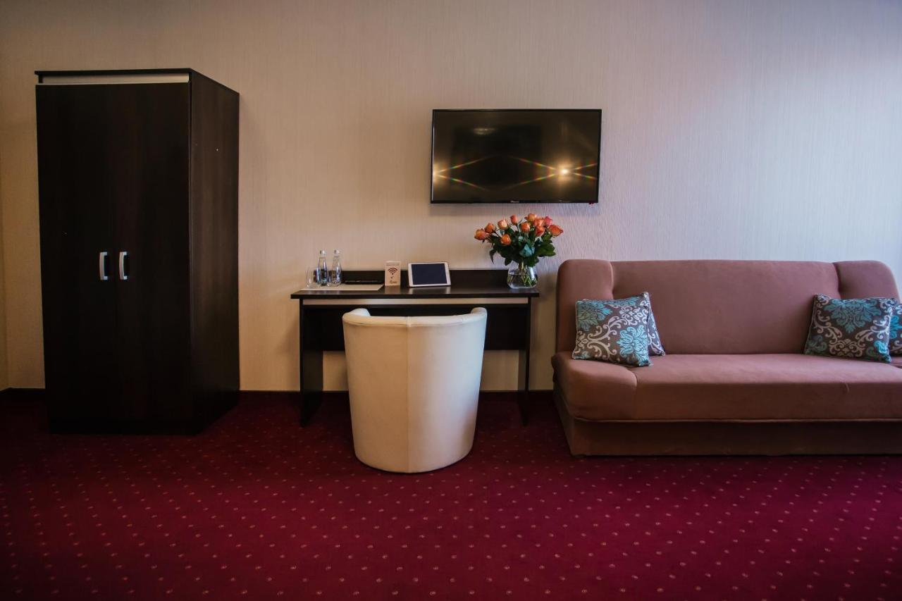 Hotel Lord Stargard Szczeciński Extérieur photo